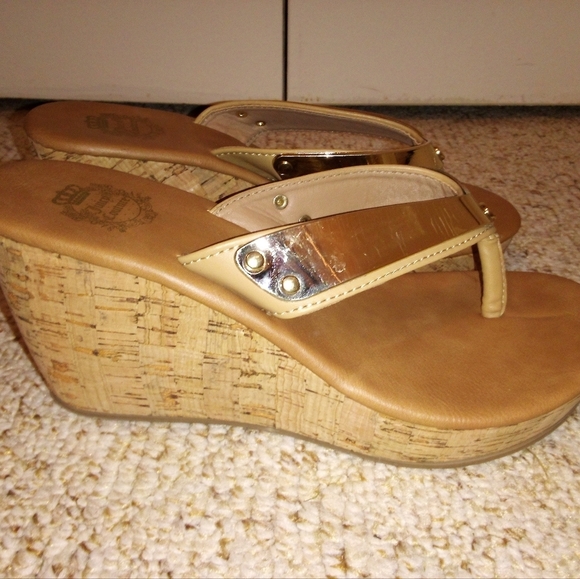 Juicy Couture wedge sandals size 6M - Picture 8 of 9